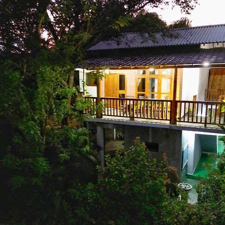 Sigiri Dilu Villa Sigiriya Exteriér fotografie